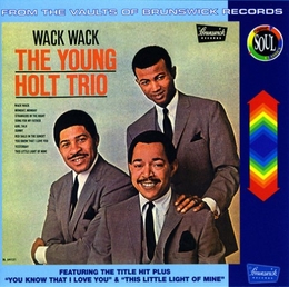 Image du média "WACK WACK de THE YOUNG HOLT TRIO"