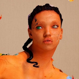 Image du média "MAGDALENE de FKA TWIGS"