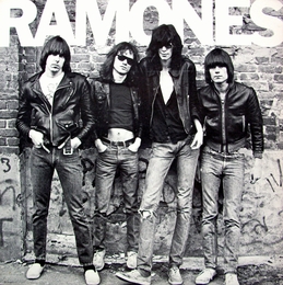 Image du média "RAMONES (40TH ANNIVERSARY DELUXE EDITION) de RAMONES"