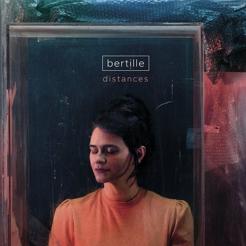 Couverture DISTANCES de BERTILLE