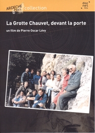 Image du média "LA GROTTE CHAUVET, DEVANT LA PORTE de Pierre Oscar LÉVY"