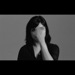 Image du média "ALL MY CIRCLES RUN de Sarah DAVACHI"