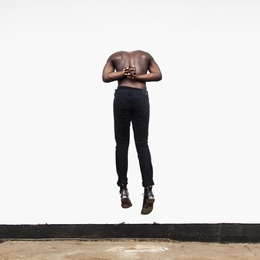 Image du média "AROMANTICISM de Moses SUMNEY"