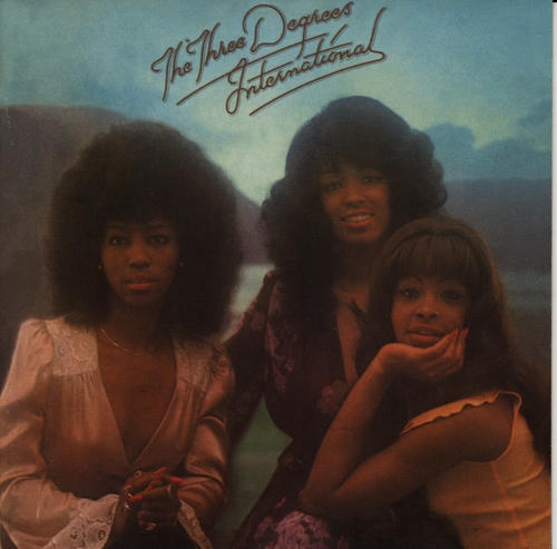 Couverture INTERNATIONAL de THE THREE DEGREES