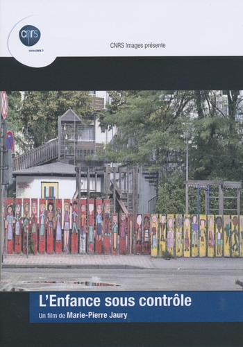 Couverture L'ENFANCE SOUS CONTRÔLE