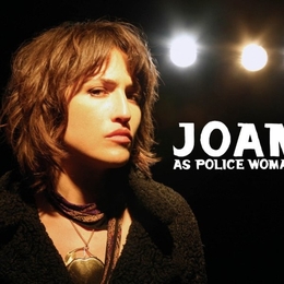 Image du média "REAL LIFE de JOAN AS POLICE WOMAN"