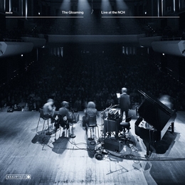 Image du média "LIVE AT THE NCH de THE GLOAMING"