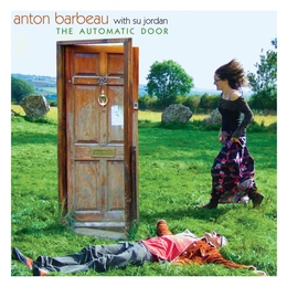 Image du média "THE AUTOMATIC DOOR de Anton BARBEAU WITH SU JORDAN"