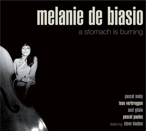 Couverture A STOMACH IS BURNING de Melanie DE BIASIO