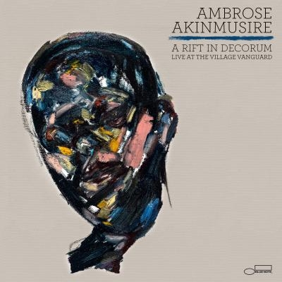 Couverture A RIFT IN DECORUM - LIVE AT THE VILLAGE VANGUARD de Ambrose AKINMUSIRE