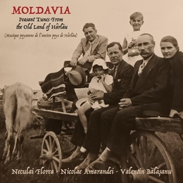 Image du média "MOLDAVIA: PEASANT TUNES FROM THE OLD LAND OF HÂRLAU de Neculai FLOREA, NICOLAE AMARANDEI, V. BALASANU"