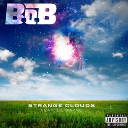 Image du média "STRANGE CLOUDS de B.O.B"