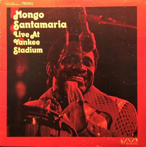 Couverture LIVE AT YANKEE STADIUM de Mongo SANTAMARIA