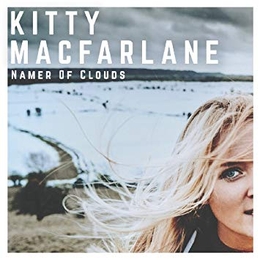 Image du média "NAMER OF CLOUDS de Kitty MACFARLANE"