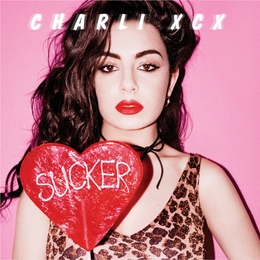 Image du média "SUCKER de CHARLI XCX"