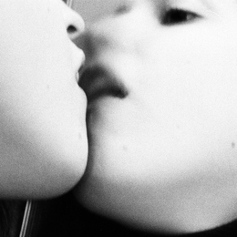 Image du média "DISCREET DESIRES de Helena HAUFF"