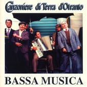 Image du média "BASSA MUSICA: CANTI POPOLARI SALENTINI de CANZONIERE DI TERRA D'OTRANTO"