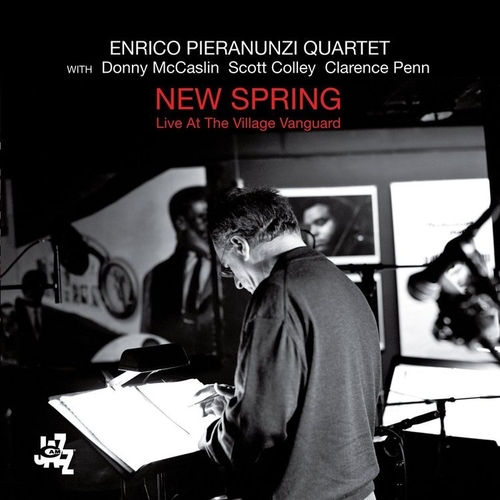 Couverture NEW SPRING - LIVE AT THE VILLAGE VANGUARD de Enrico PIERANUNZI QUARTET