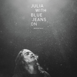 Image du média "JULIA WITH BLUE JEANS ON de MOONFACE"