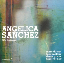 Image du média "LIFE BETWEEN de Angelica SANCHEZ"