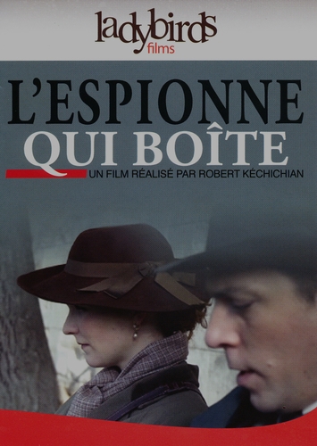 Couverture L'ESPIONNE QUI BOITE