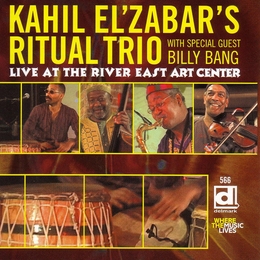 Image du média "LIVE AT THE RIVER EAST ART CENTER de Kahil EL'ZABAR RITUAL TRIO & BILLY BANG"