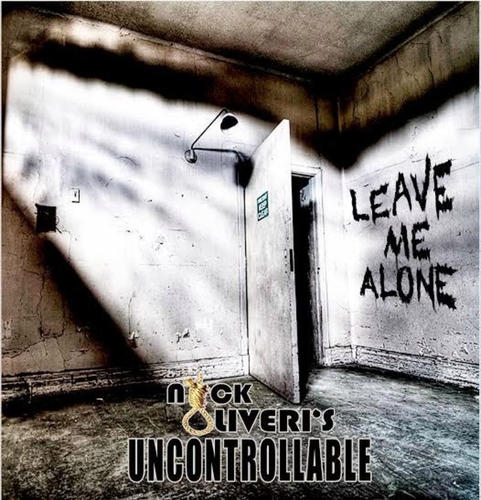 Couverture LEAVE ME ALONE de Nick OLIVERI'S UNCONTROLLABLE