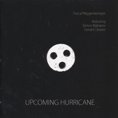 Couverture UPCOMING HURRICANE de Pascal NIGGENKEMPER