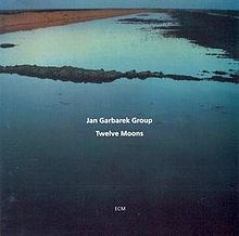 Image du média "TWELVE MOONS de Jan GARBAREK GROUP"