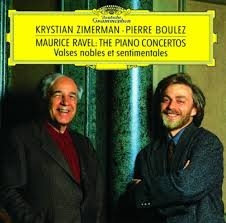 Couverture CONCERTO PIANO SOL / CONCERTO MAIN GAUCHE / VALSES NOBLES de Maurice RAVEL