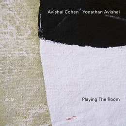 Image du média "PLAYING THE ROOM de Avishai COHEN"