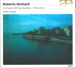 Image du média "COMPLETE STRING QUARTETS/ CHACONNE de Roberto GERHARD"