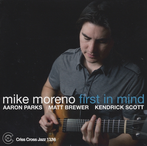 Couverture FIRST IN MIND de Mike MORENO