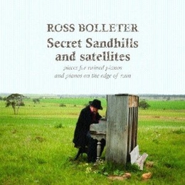 Image du média "SECRET SANDHILLS AND SATELLITES de Ross BOLLETER"