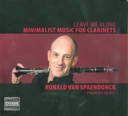 Image du média "LEAVE ME ALONE - MINIMALIST MUSIC FOR CLARINETS"