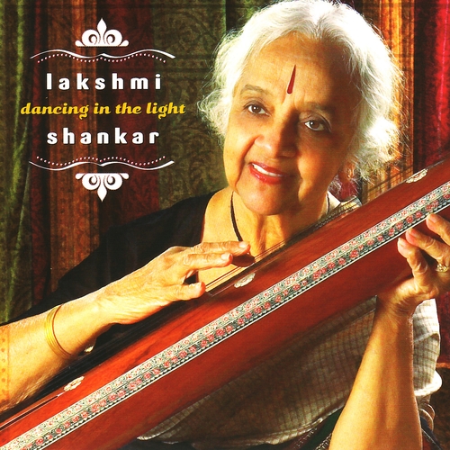 Couverture DANCING IN THE LIGHT de Lakshmi SHANKAR