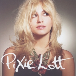 Image du média "TURN IT UP de Pixie LOTT"