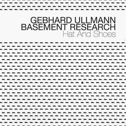 Image du média "HAT AND SHOES de Gebhard ULLMANN BASEMENT RESEARCH"