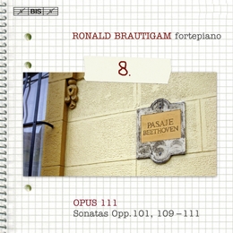 Image du média "COMPLETE WORKS FOR SOLO PIANO VOL.8:SONATE N°28, 30-32 de Ludwig van BEETHOVEN"