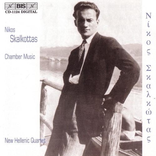 Couverture MUSIQUE DE CHAMBRE: QUATUOR CORDES 1 / 10 STÜCKE QUATUOR de Nikos SKALKOTTAS