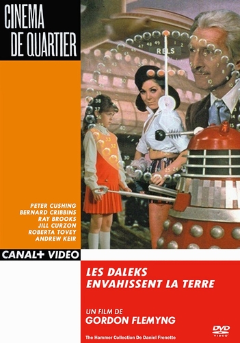 Couverture LES DALEKS ENVAHISSENT LA TERRE de Gordon FLEMING