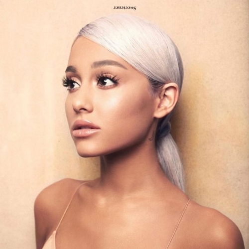 Couverture SWEETENER de Ariana GRANDE