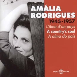 Image du média "L'ÂME D'UN PAYS 1945-1957 de Amália RODRIGUES"