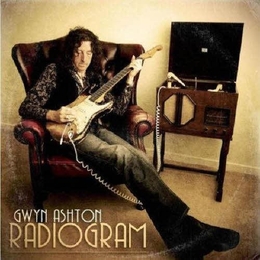 Image du média "RADIOGRAM de Gwyn ASHTON"