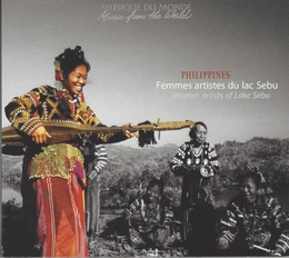 Image du média "PHILIPPINES: FEMMES ARTISTES DU LAC SEBU"