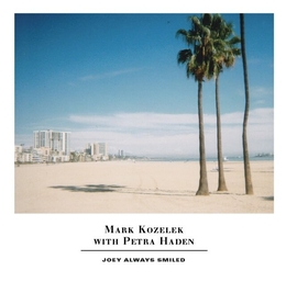 Image du média "JOEY ALWAYS SMILED de Mark KOZELEK WITH PETRA HADEN"