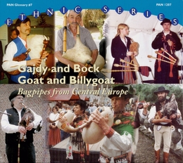 Image du média "GAJDY AND BOCK/GOAT AND BILLYGOAT. BAGPIPES FROM CENTRAL EUR"