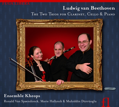 Couverture TRIO POUR PIANO, CLARINETTE ET VIOLONCELLE de Ludwig van BEETHOVEN