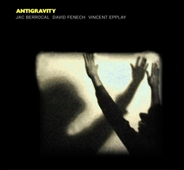 Image du média "ANTIGRAVITY de Jac BERROCAL, DAVID FENECH, VINCENT EPPLAY"