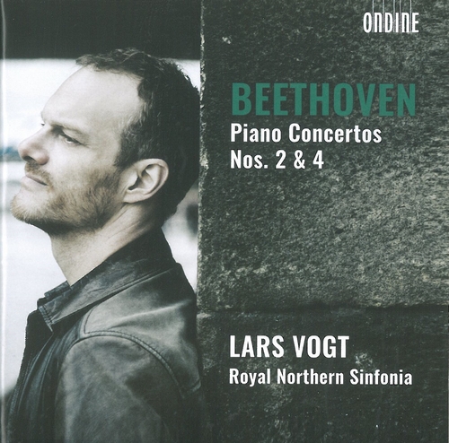 Couverture CONCERTO PIANO 2,4 de Ludwig van BEETHOVEN